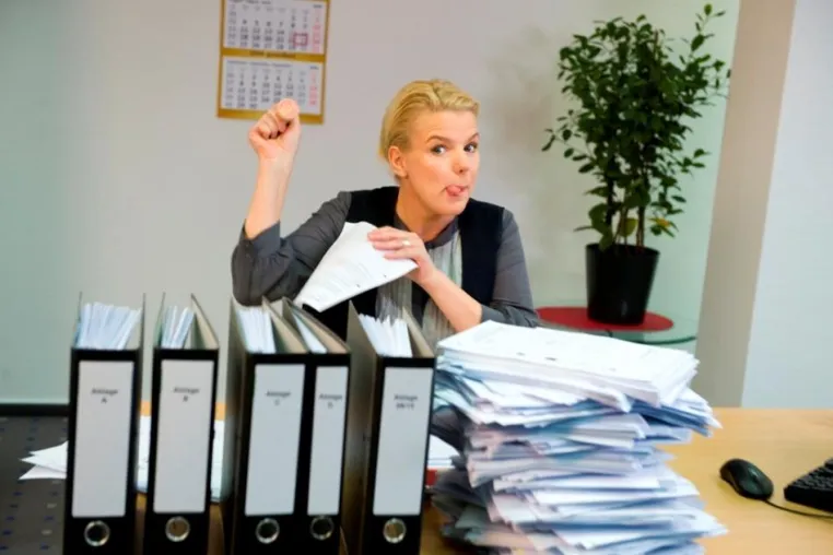 Comedy-Preisträgerin Mirja Boes wirbt für Kaffee Partner Bild: Comedy-Preisträgerin Mirja Boes wirbt für Kaffee Partner