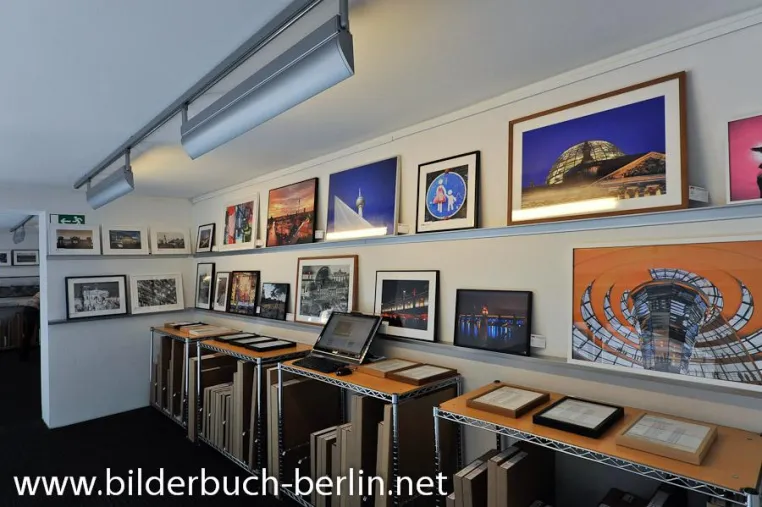 Bild: Bilderbuch Berlin und MONOCHROM eröffnen Fotogalerie in Berlin-Mitte