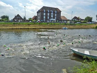 Sparkassen Triathlon im Nordseebad Carolinensiel-Harlesiel Bild: Sparkassen Triathlon im Nordseebad Carolinensiel-Harlesiel