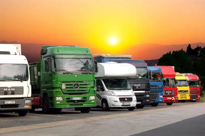 Bild: Umweltfreundliche Standklimatisierung von LKW-Kabinen / Gigantisches Einsparpotenzial mit Zeolith