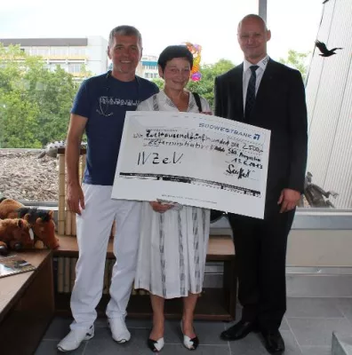 Bild: Zurich Versicherungsagenturen spenden für guten Zweck