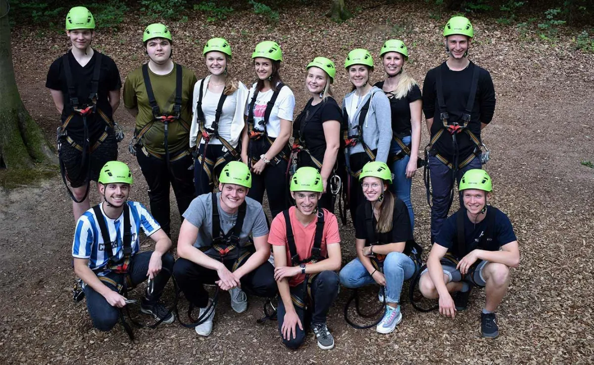 Teambuilding im Kletterpark: Die neuen Auszubildenden der Dr. Schumacher GmbH