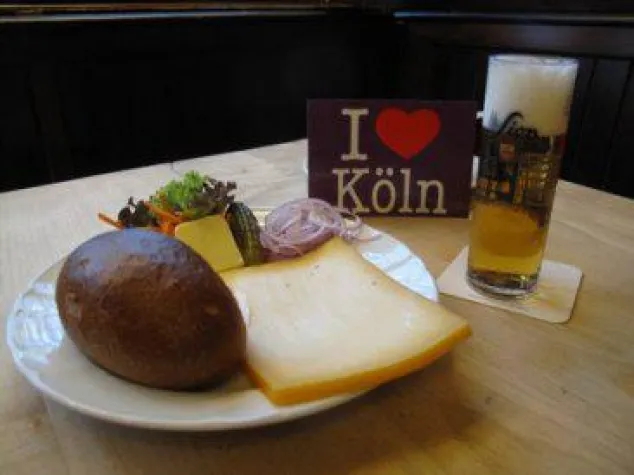 Bild: Amüsante und erfrischende Brauhaustour mit Verköstigung durch die Kölner Altstadt