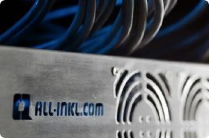 Bild: Neue Server, neuer Geschäftsbereich, bewährter Service