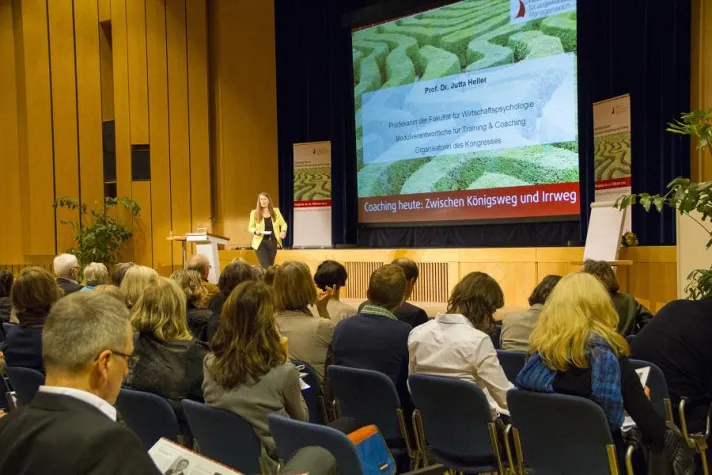 Bild: Workshop zu Resilienz-Coaching bei ausverkauftem Coaching-Kongress
