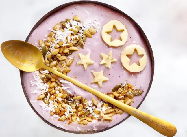 Oppo‘s Snackification–Tipp: Smoothie Bowls Bild: Oppo‘s Snackification–Tipp: Smoothie Bowls