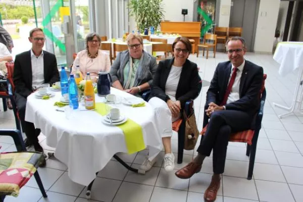 Bild: Seniorenzentrum Martinshaus – seit 20 Jahren ein Zuhause für viele Senioren