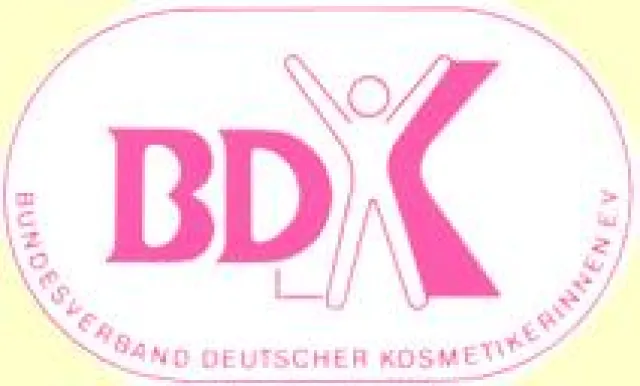 Bild: „Unternehmensführung im Kosmetik-Institut“