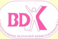 Bild: „Unternehmensführung im Kosmetik-Institut“