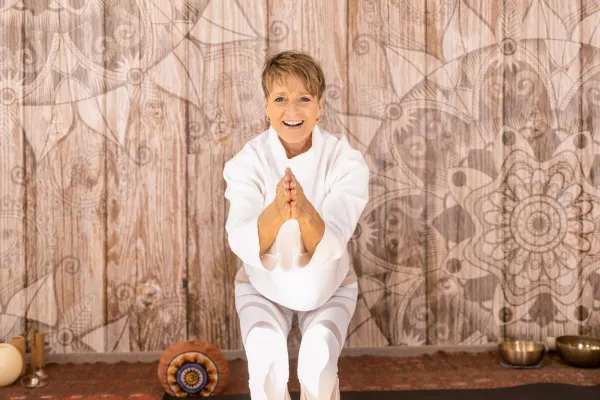 Bild: Yoga für Göttinnen®, ein neuer Yogastil für alle, die ihr Frausein neu definieren wollen – pure Lebensfreude garantiert