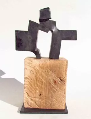 Bild: Wenn Skulptur in den Raum greift - Ausstellung "Zeichnen im Raum" von Carlos Albert