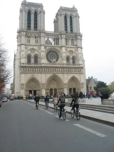 Paris mit dem Fahrrad entdecken Bild: Paris mit dem Fahrrad entdecken