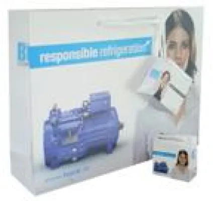 Bild: MAXI trägt MINI – neuester Trend bei Papiertragetaschen