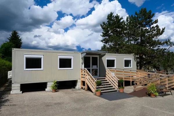 Mobile Raumlösungen nach Sturm, Überschwemmung oder Brand: ELA Container unterstützt schnell und zuverlässig Bild: Mobile Raumlösungen nach Sturm, Überschwemmung oder Brand: ELA Container unterstützt schnell und zuverlässig