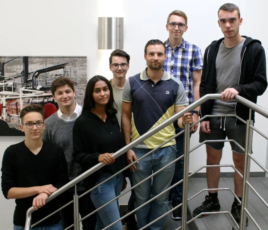 Die neuen Auszubildenden und dualen Studenten bei Kräuter Mix.