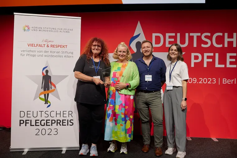 Jetzt bewerben für Deutschen Pflegepreis in der Kategorie Vielfalt und Respekt Bild: Jetzt bewerben für Deutschen Pflegepreis in der Kategorie Vielfalt und Respekt