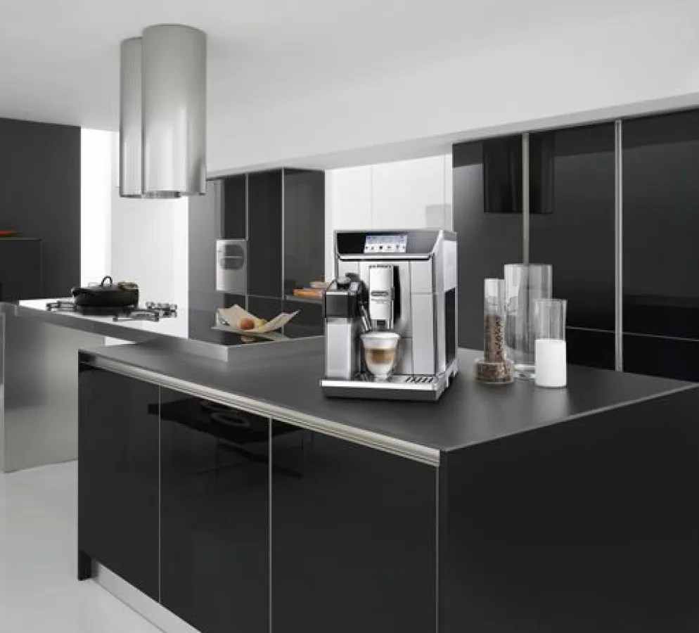(FOTO: De'Longhi) Der neue De'Longhi Kaffeevollautomat PrimaDonna Elite Experience