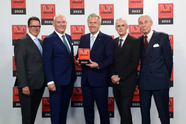 Bild: Hattrick – M&L AG wird zum dritten Mal in Folge Berater des Jahres ®