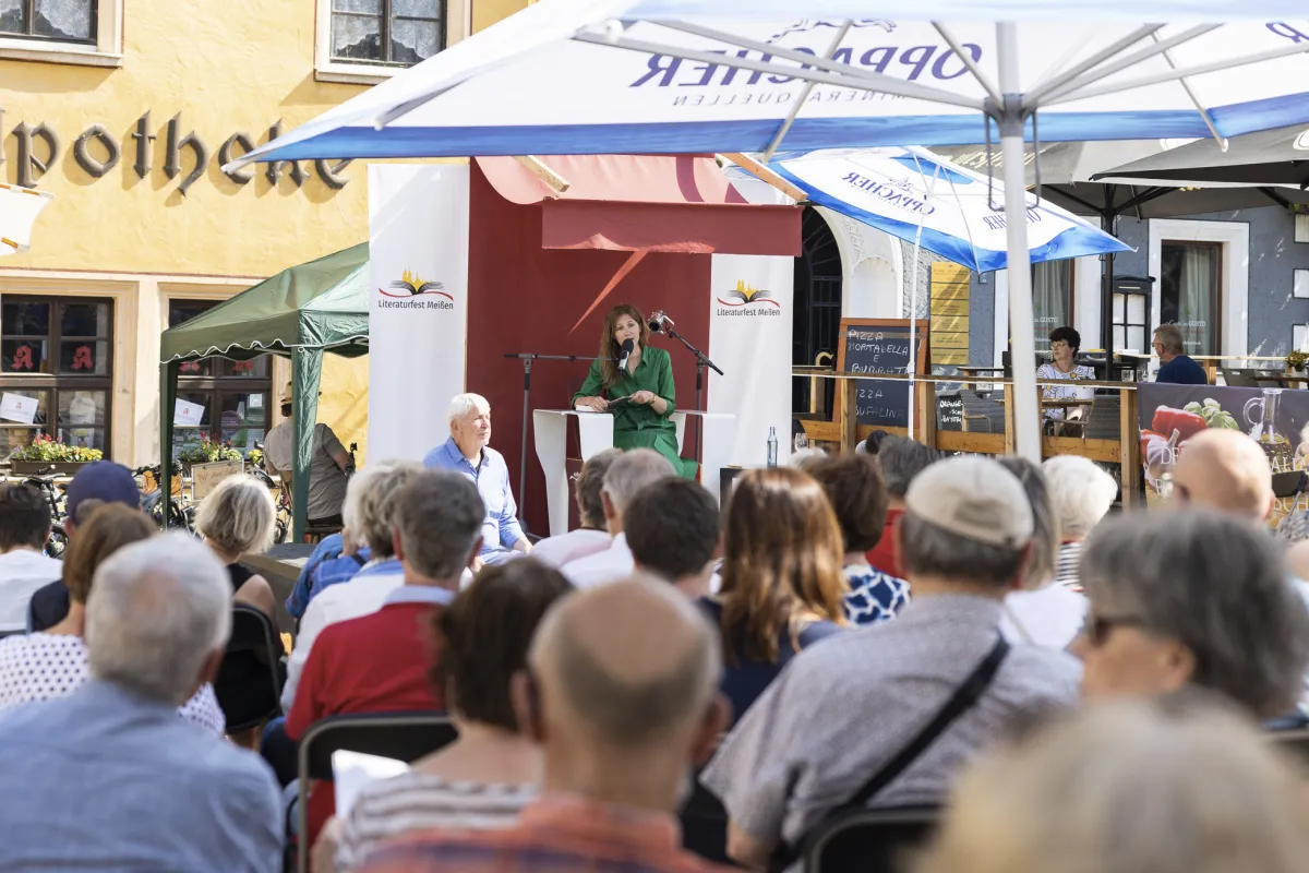 Literaturfestpreisträgerin 2023 Karolina Kuszyk liest aus ihrem Buch