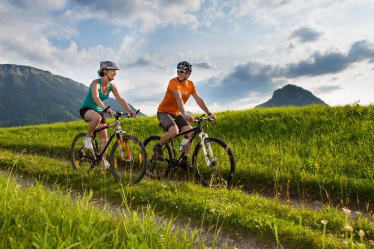 Spaß und Sport auf zwei Rädern Bild: Spaß und Sport auf zwei Rädern