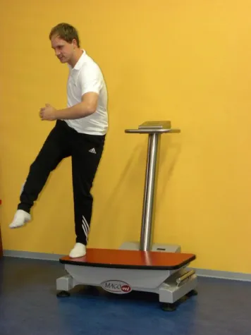 Bild: Vibrationsplattform im Fußball