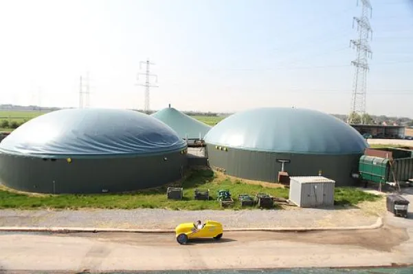 Bild: Biogas-Tour besichtigt innovatives Kooperationsprojekt
