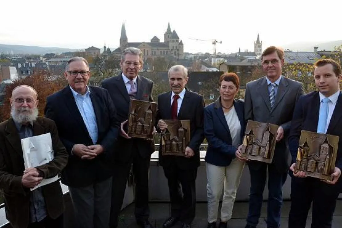 (v.l.) Christoph Anders, Harry Thiele, Siegfried Pudritz, Remigius Kühnen, Andrea und Thomas Weber,