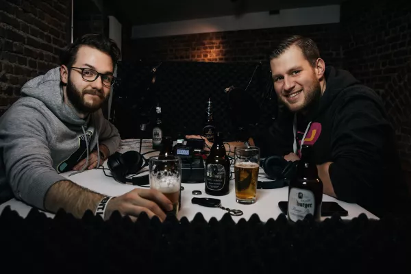 Bild: Eine dritte Staffel für Gastro-Podcast "Bratwurst im Bett"