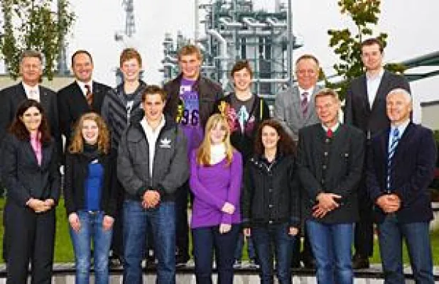 Neue Auszubildende bei der OMV: Start der Professionals von morgen Bild: Neue Auszubildende bei der OMV: Start der Professionals von morgen