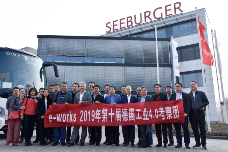 e-works auf Industrie 4.0-Besuch bei SEEBURGER Bild: e-works auf Industrie 4.0-Besuch bei SEEBURGER