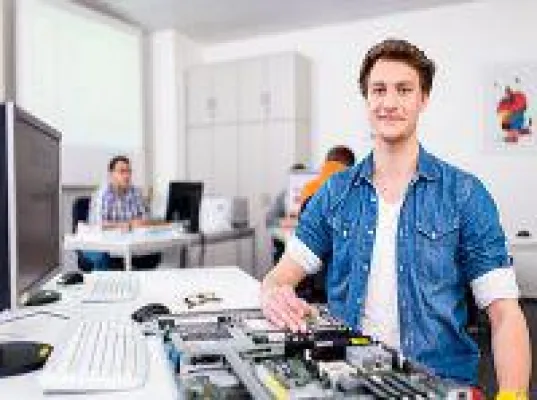 Bild: Provadis zur ARD-Themenwoche: Welchen Einfluss hat die Digitalisierung auf die berufliche Bildung?