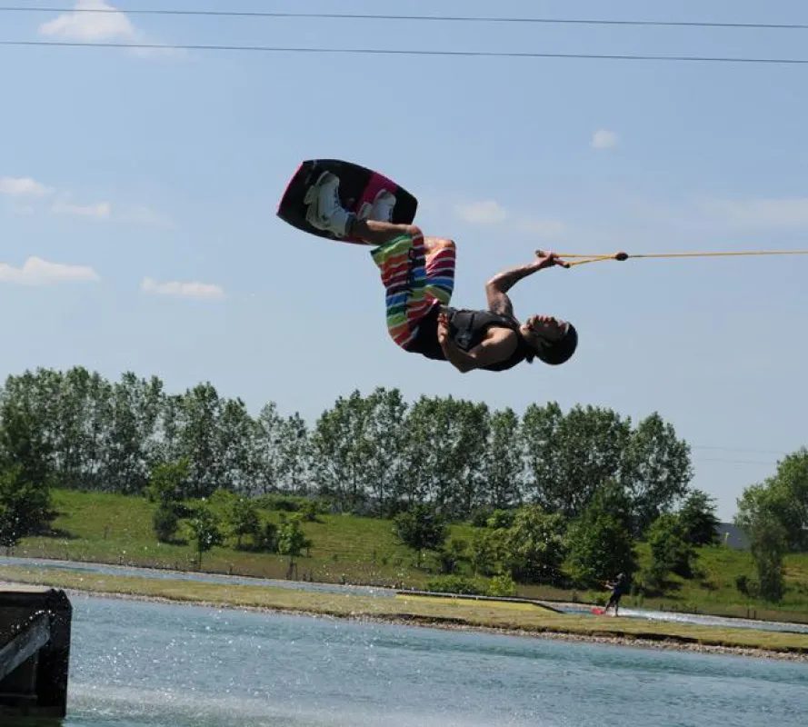 Schon zum zweiten Mal trägt die Wakeboard-Seilbahn Großbeeren die Landesmeisterschaften aus
