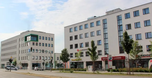 Bild: Erfolgreicher Abschluss der Portfolio-Finanzierung der CANDIS-Ärztehäuser