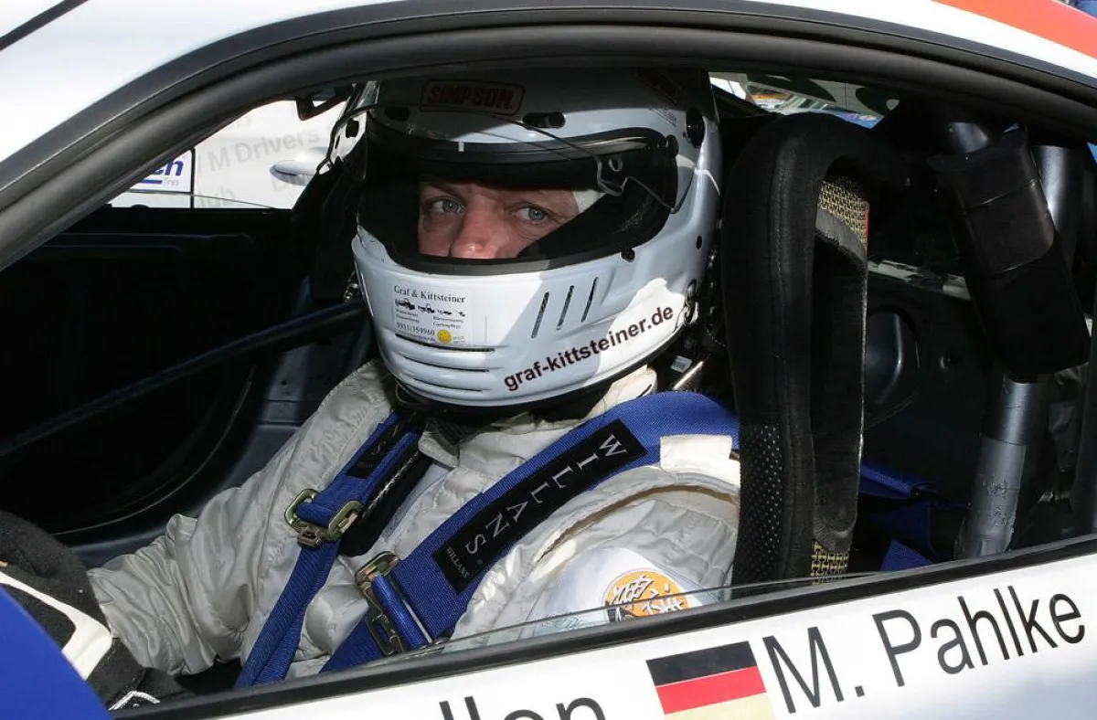Huber Sport Pilot Matthias Pahlke am Steuer des BMW Z4.  © Peter Burggraf