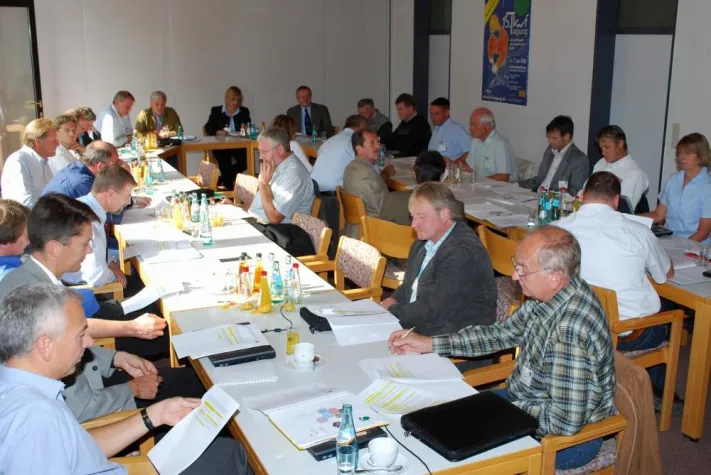 Bild: KWF-Firmenbeirat tagte in Groß-Umstadt