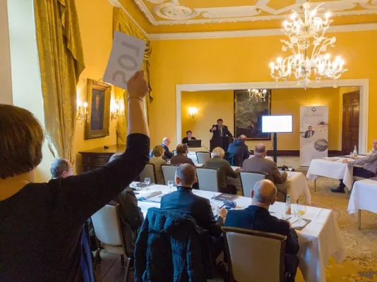 Auktionshaus Felzmann versteigert Exklusivitäten aus der Peter-Zgonc- Sammlung Bild: Auktionshaus Felzmann versteigert Exklusivitäten aus der Peter-Zgonc- Sammlung