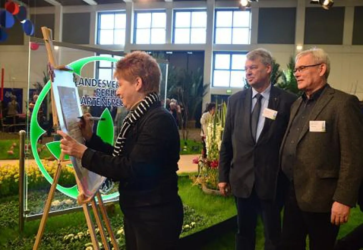 Günter Landgraf und Gert Schoppa freuen sich über die Bewerbung von Petra Pau, Foto: Udo Lauer