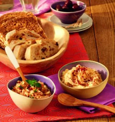 Bild: Grillabend oder Abendbrot? Zwei leckere Pasten der Rezeptreihe 'Einfach Raffinierter' von KLUTH