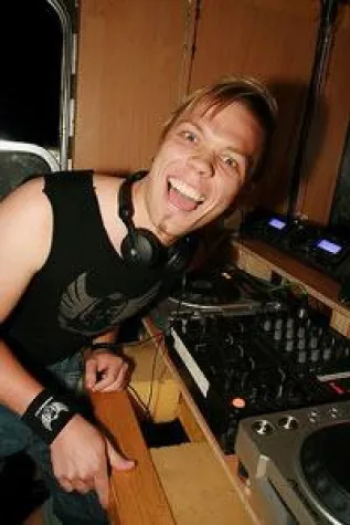 Bild: Sunshine Live vertraut auf die Digital USB Musik Controller von Cortex