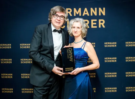 Bild: Natur-Coach Petra Brunner holt neuen Weltrekord beim 13.Internationalen Speaker Slam