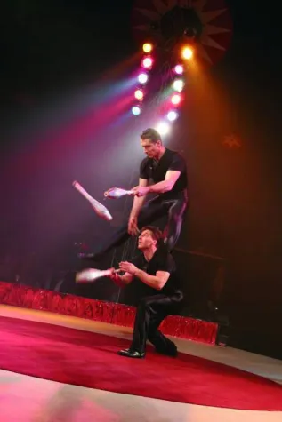 Bild: Weihnachtsfeier -Circus in Berlin, Hamburg, Kiel und Düsseldorf