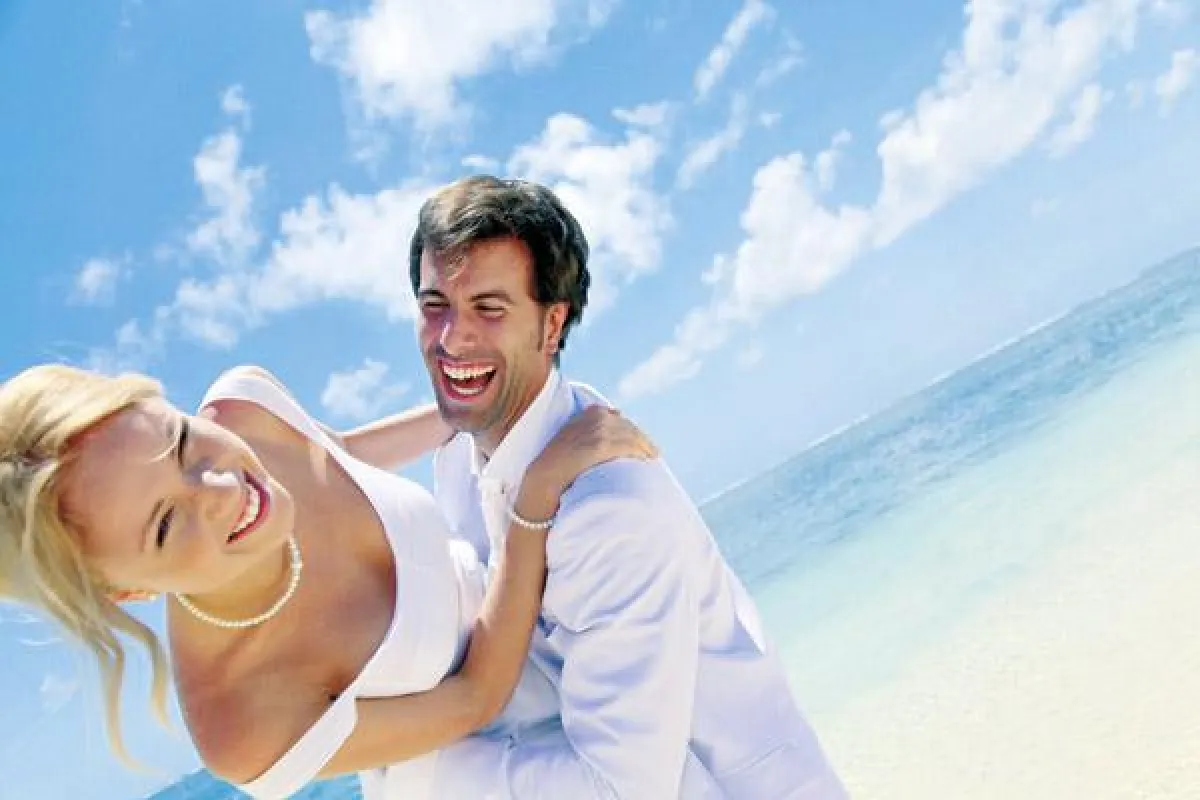 Urlaub ohne Kinder: Mit adults-hotel.de günstige Hotels nur für Erwachsene finden (Bild: 123rf.com)