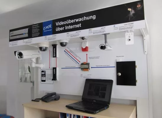 Zahl der Einbrüche steigt dramatisch Bild: Zahl der Einbrüche steigt dramatisch