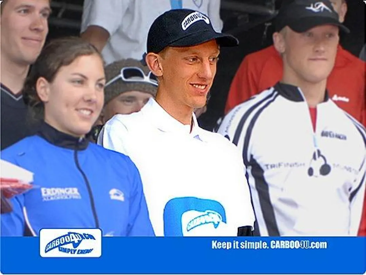 Foto: Strahlender Oliver Strankmann (Bildmitte), der auf Carboo4U Energiegetränke schwört