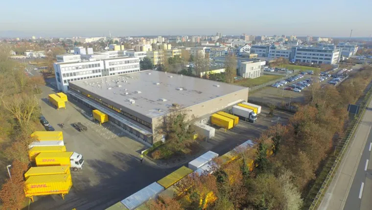 Bild: Vermittlung von 2.800 m² Hallenfläche an SMS medipool AG