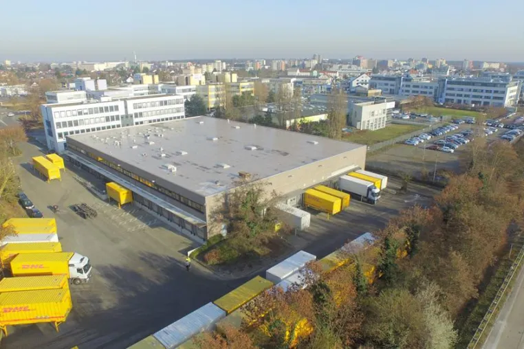 Bild: Vermittlung von 2.800 m² Hallenfläche an SMS medipool AG