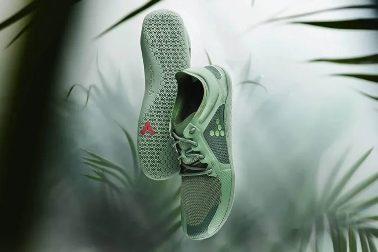 Bild: Nachhaltige Innovation für natürliches Barfußgefühl: VIVOBAREFOOT präsentiert Frühjahr/Sommer-Kollektion 2019