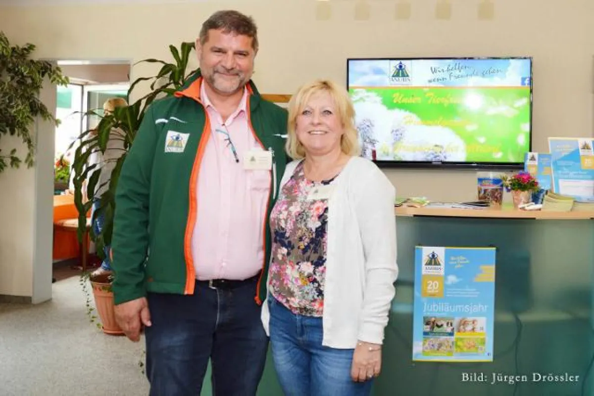 Die Inhaber von ANUBIS-Tierbestattungen