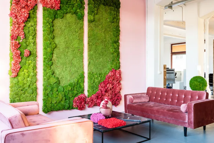 Die Natur schlägt Wurzeln in der Architektur und im Interieur Design