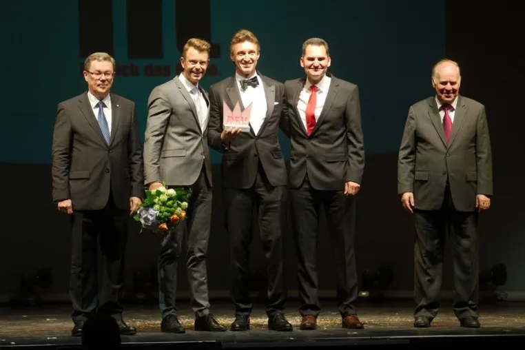 Bild: „clever fit“ ist Franchise-System 2015 - ETL-Gruppe unterstützt Deutsches Franchise-Forum in Berlin